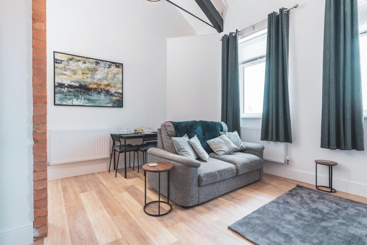 The Old Band Apartment